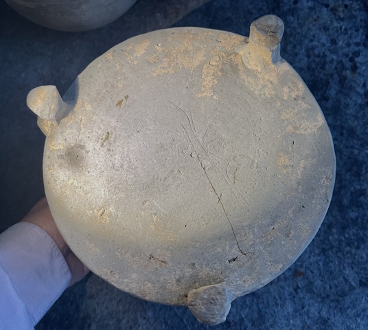 古玩陶瓷三足奩拍賣，當前價格1800元