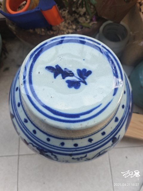 古玩陶瓷晚清青花洞石牡丹蓋罐拍賣,當前價格988元