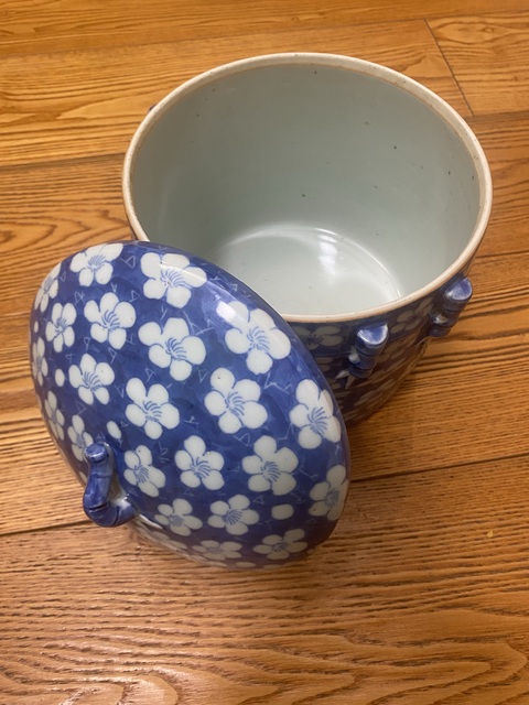 古玩陶瓷青花冰梅圖蓋缸拍賣，當前價格6800元