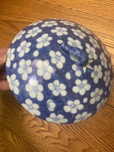 古玩陶瓷青花冰梅圖蓋缸拍賣，當前價格6800元