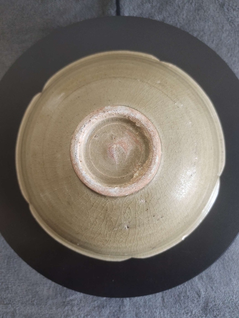 古玩陶瓷青瓷花口碗拍賣,當前價格2800元