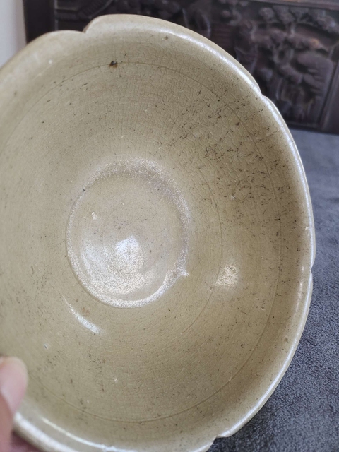 古玩陶瓷青瓷花口碗拍賣,當前價格2800元