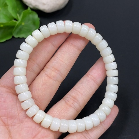 古玩玉器281天然和田玉珠串    貨品總重約26.9g配證書拍賣，當前價格290元