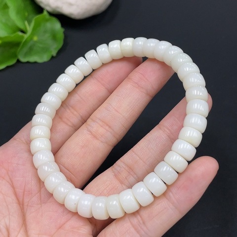 古玩玉器281天然和田玉珠串    貨品總重約26.9g配證書拍賣，當前價格290元