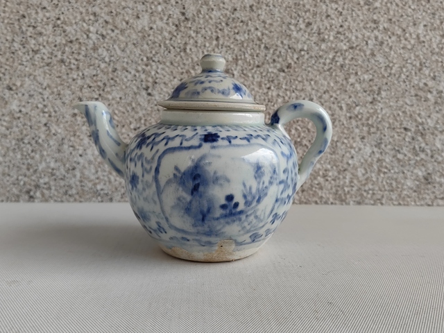 古玩陶瓷青花執(zhí)壺拍賣,當前價格1200元
