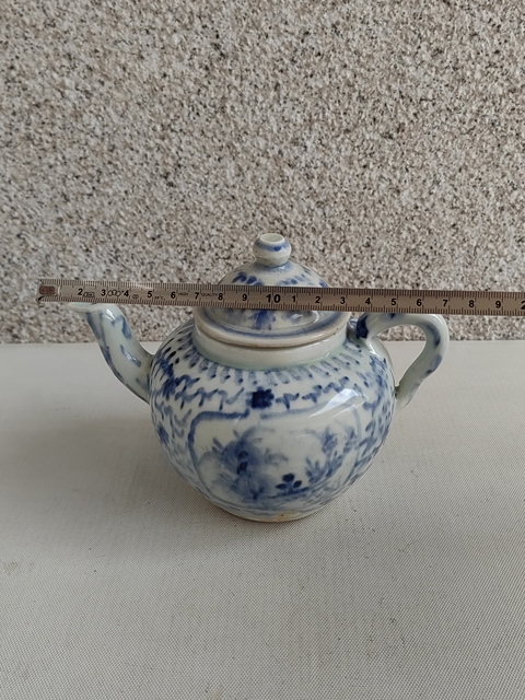 古玩陶瓷青花執(zhí)壺拍賣,當前價格1200元