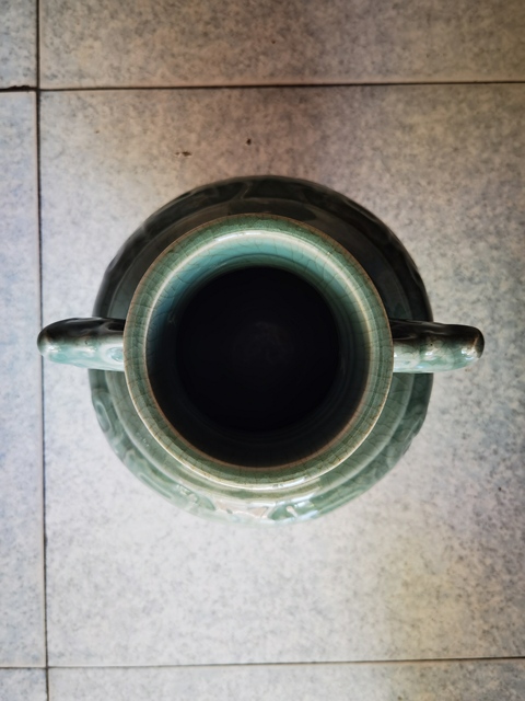 古玩陶瓷民國龍泉青釉饕餮紋獸耳尊拍賣，當前價格16000元