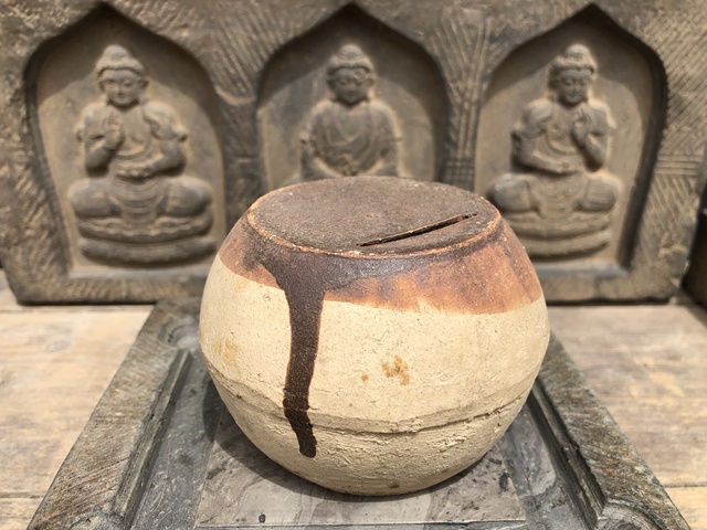 古玩陶瓷元末明初.撲滿(古代存錢罐)拍賣,當前價格0元