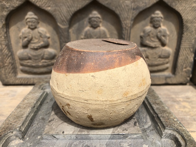 古玩陶瓷元末明初.撲滿(古代存錢罐)拍賣,當前價格0元