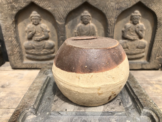 古玩陶瓷元末明初.撲滿(古代存錢罐)拍賣,當前價格0元