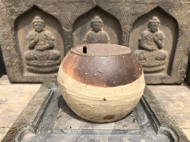古玩陶瓷元末明初.撲滿(古代存錢罐)拍賣,當前價格0元