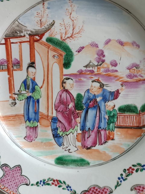 古玩陶瓷乾隆廣彩滿大人盤拍賣,當前價格2560元