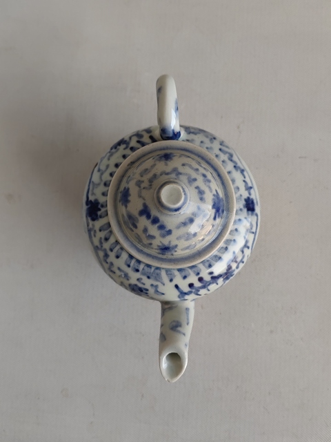 古玩陶瓷青花執(zhí)壺拍賣,當前價格1200元