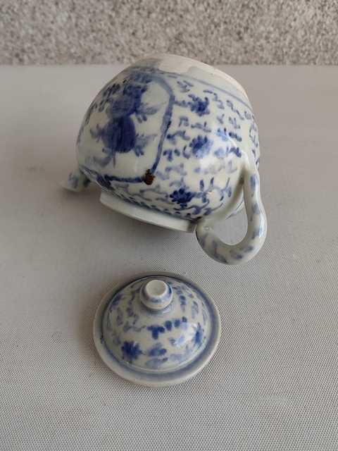 古玩陶瓷青花執(zhí)壺拍賣,當前價格1200元