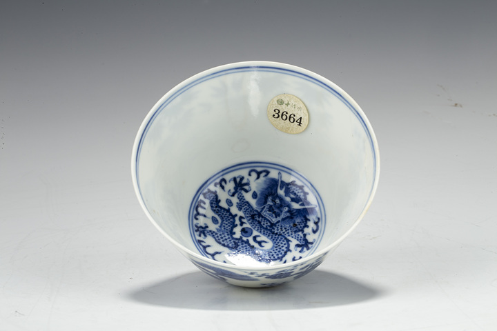 古玩陶瓷清光緒·青花松竹梅紋三才碗（官）
真品鑒賞圖