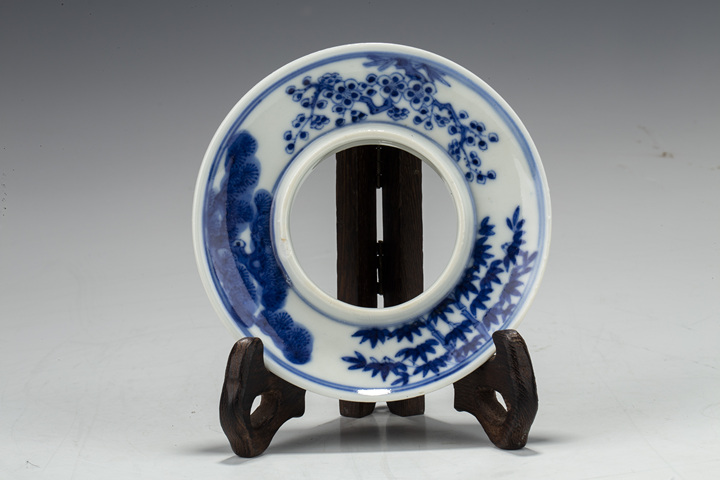 古玩陶瓷清光緒·青花松竹梅紋三才碗（官）
真品鑒賞圖