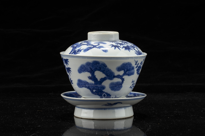 古玩陶瓷清光緒·青花松竹梅紋三才碗（官）
真品鑒賞圖