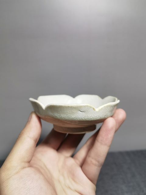 古玩陶瓷南宋青白釉花口盤拍賣,當前價格350元