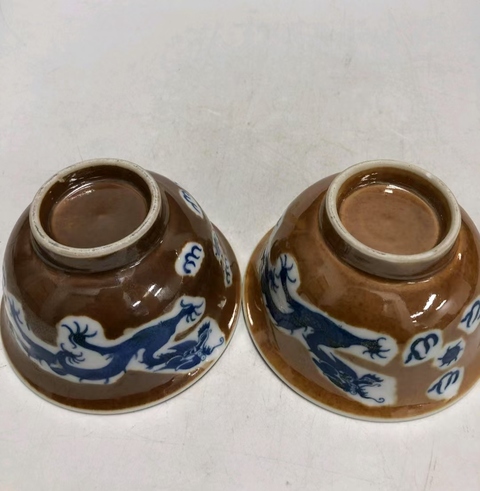 古玩陶瓷一對紫金釉青花五爪龍紋茶碗拍賣，當(dāng)前價格1200元