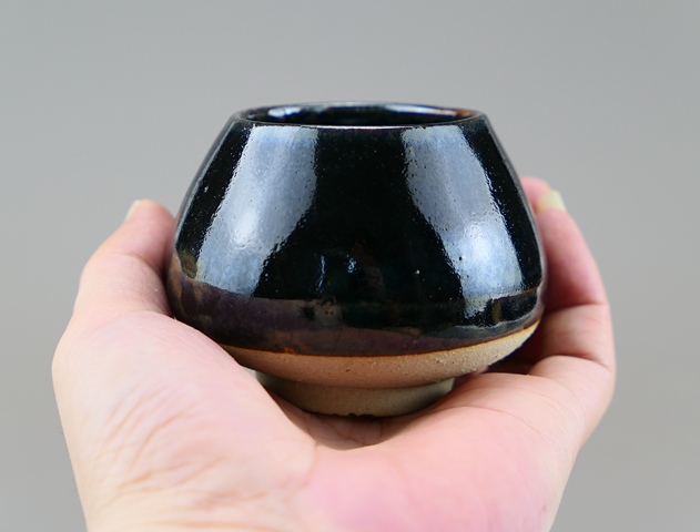 古玩陶瓷黑釉雞心罐真品鑒賞圖