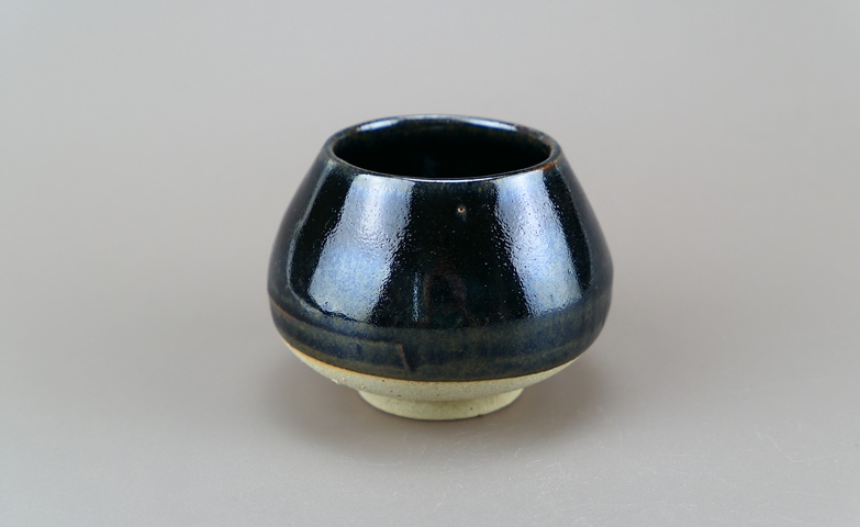 古玩陶瓷黑釉雞心罐真品鑒賞圖