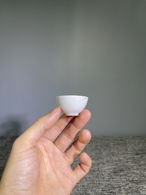 古玩陶瓷清晚期.白釉描金蘭草紋小杯子(不貪杯)拍賣,當前價格0元