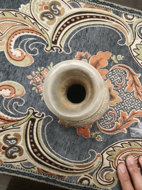 古玩陶瓷青白釉花卉紋盤(pán)口瓶真品鑒賞圖