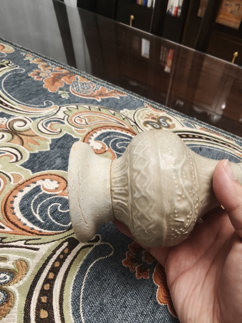 古玩陶瓷青白釉花卉紋盤(pán)口瓶真品鑒賞圖