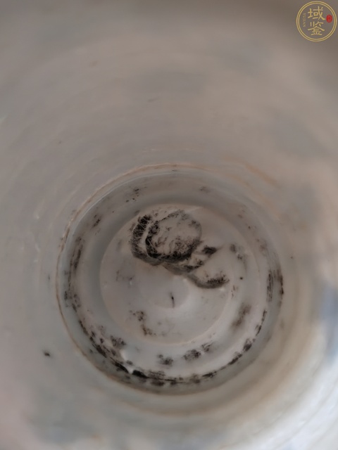 古玩陶瓷青花折技花卉罐真品鑒賞圖