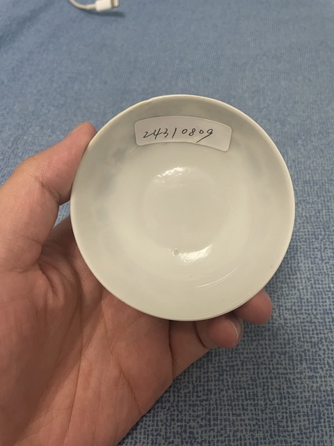 古玩陶瓷青花花卉紋臥足杯真品鑒賞圖