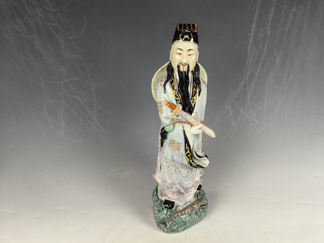 古玩陶瓷晚清民國粉彩八仙人物呂洞賓雕塑真品鑒賞圖