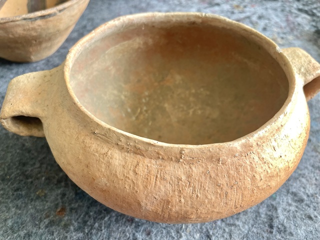 古玩陶瓷馬家窯彩陶辛店類型雙耳缽真品鑒賞圖
