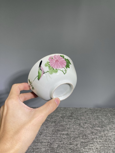 古玩陶瓷民國.釉下彩花鳥紋茶碗拍賣,當前價格0元