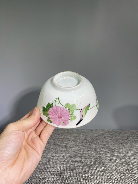古玩陶瓷民國.釉下彩花鳥紋茶碗拍賣,當前價格0元