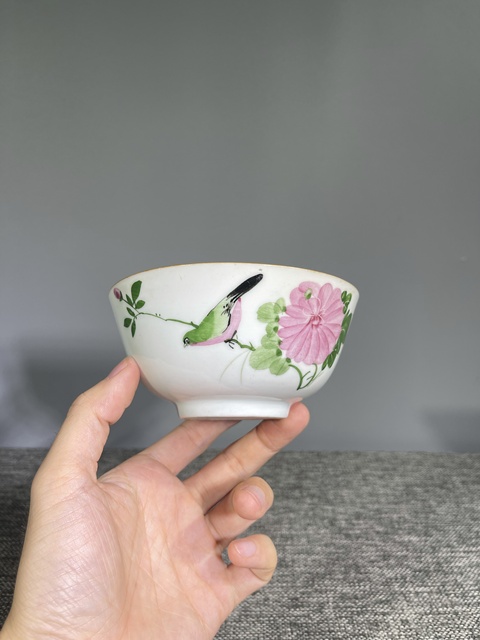 古玩陶瓷民國.釉下彩花鳥紋茶碗拍賣,當前價格0元