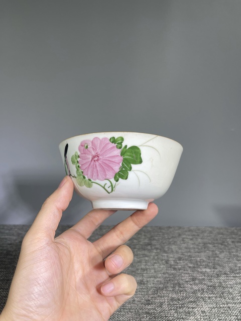 古玩陶瓷民國.釉下彩花鳥紋茶碗拍賣,當前價格0元