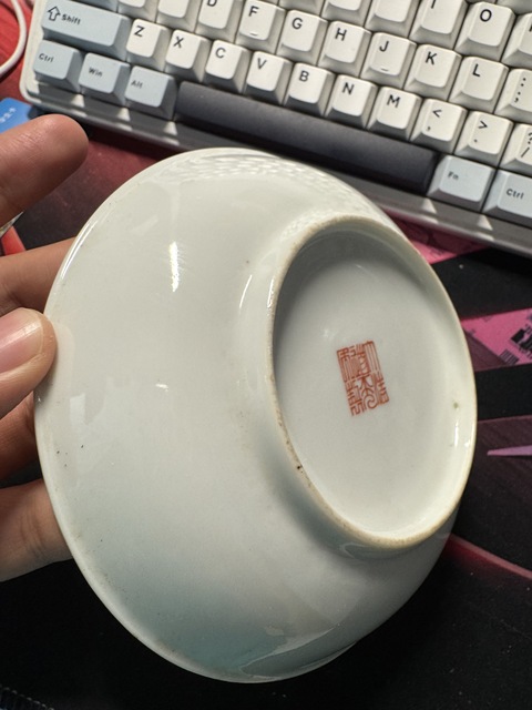 古玩陶瓷百花不落地粉彩盤真品鑒賞圖