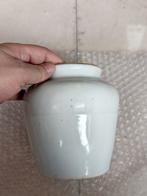 古玩陶瓷晚明白釉罐真品鑒賞圖