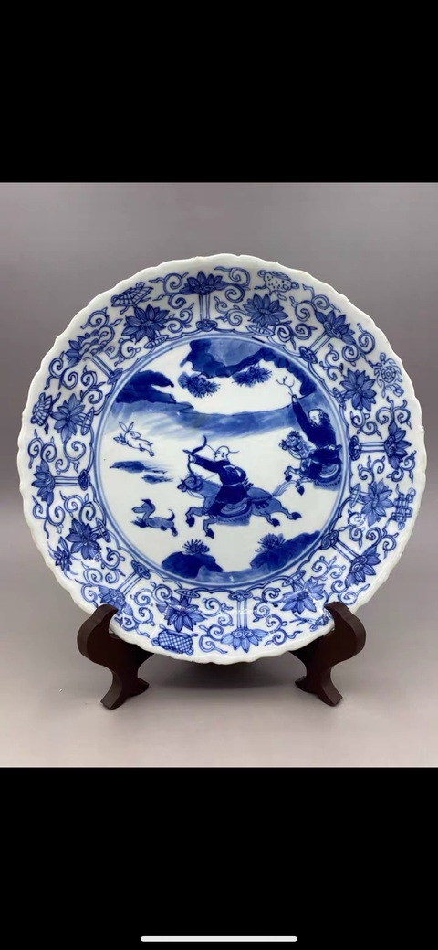 古玩陶瓷清康熙 青花狩獵圖花口盤拍賣，當前價格4777元