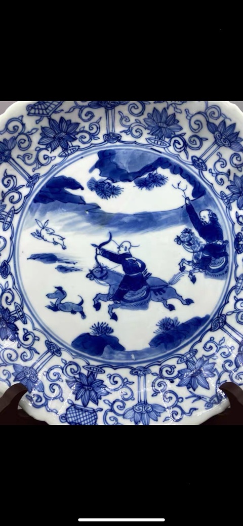 古玩陶瓷清康熙 青花狩獵圖花口盤拍賣，當前價格4777元