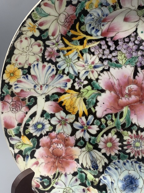 古玩陶瓷百花不落地粉彩盤真品鑒賞圖