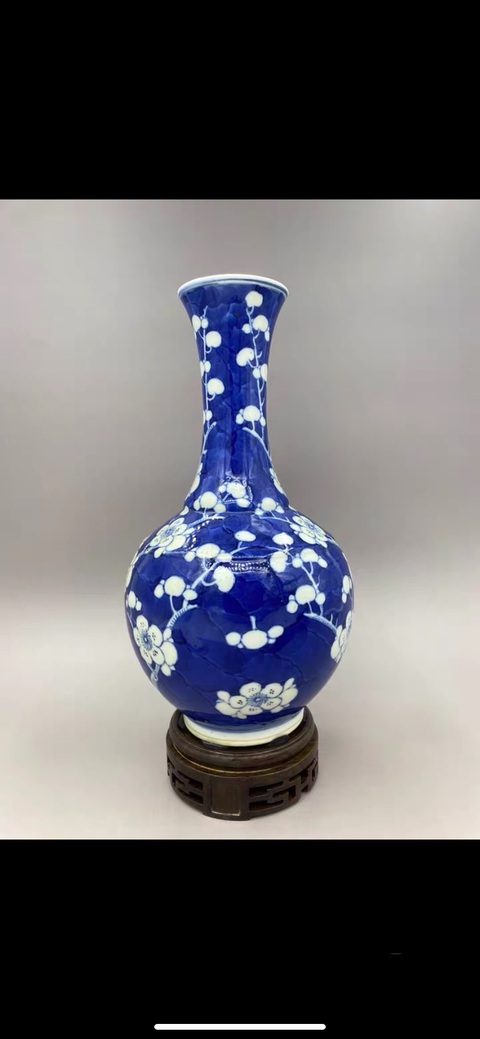 古玩陶瓷晚清 細(xì)路頂級(jí)發(fā)色青花冰梅圖賞瓶拍賣,當(dāng)前價(jià)格2570元