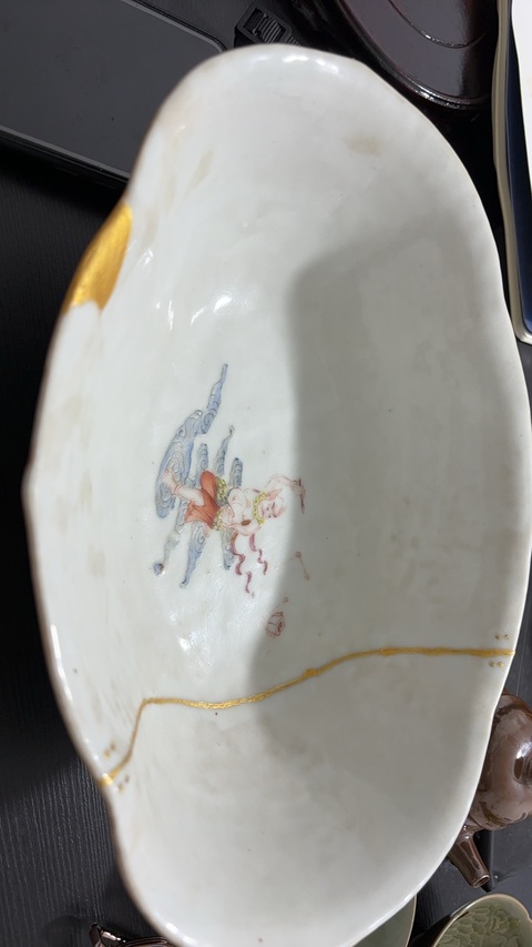 古玩陶瓷三星高照八仙圖粉彩海棠型貢碗真品鑒賞圖