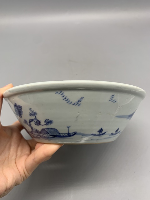 古玩陶瓷清乾隆青花山水花卉紋碗拍賣,當(dāng)前價(jià)格990元