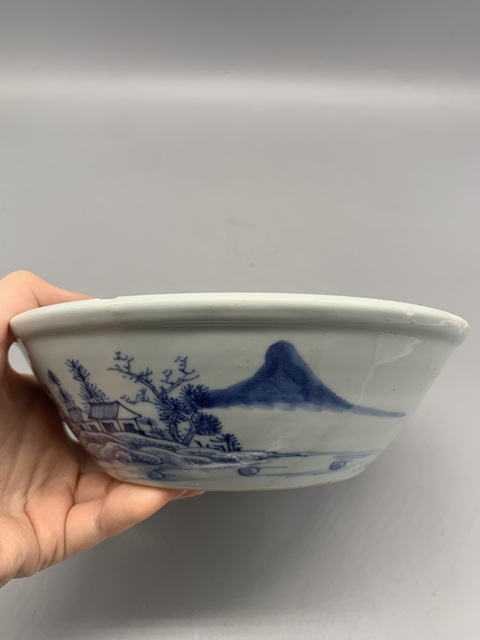 古玩陶瓷清乾隆青花山水花卉紋碗拍賣,當(dāng)前價(jià)格990元