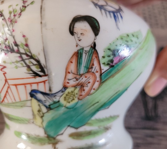古玩陶瓷民國(guó)桃花仕女紋將軍罐拍賣(mài),當(dāng)前價(jià)格500元