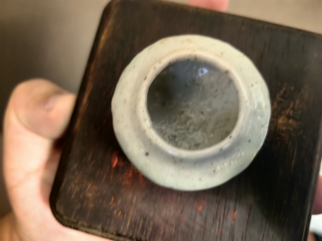 古玩陶瓷清中晚·白釉瓜棱水盂 真品鑒賞圖