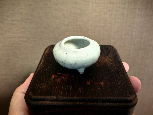 古玩陶瓷清中晚·白釉瓜棱水盂 真品鑒賞圖