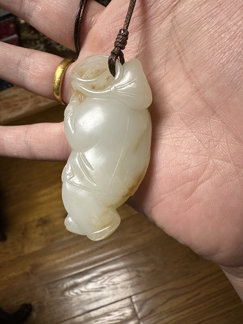 古玩玉器和田玉雕“執蓮童子”真品鑒賞圖