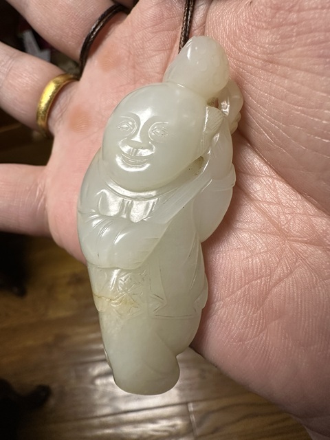 古玩玉器和田玉雕“執蓮童子”真品鑒賞圖